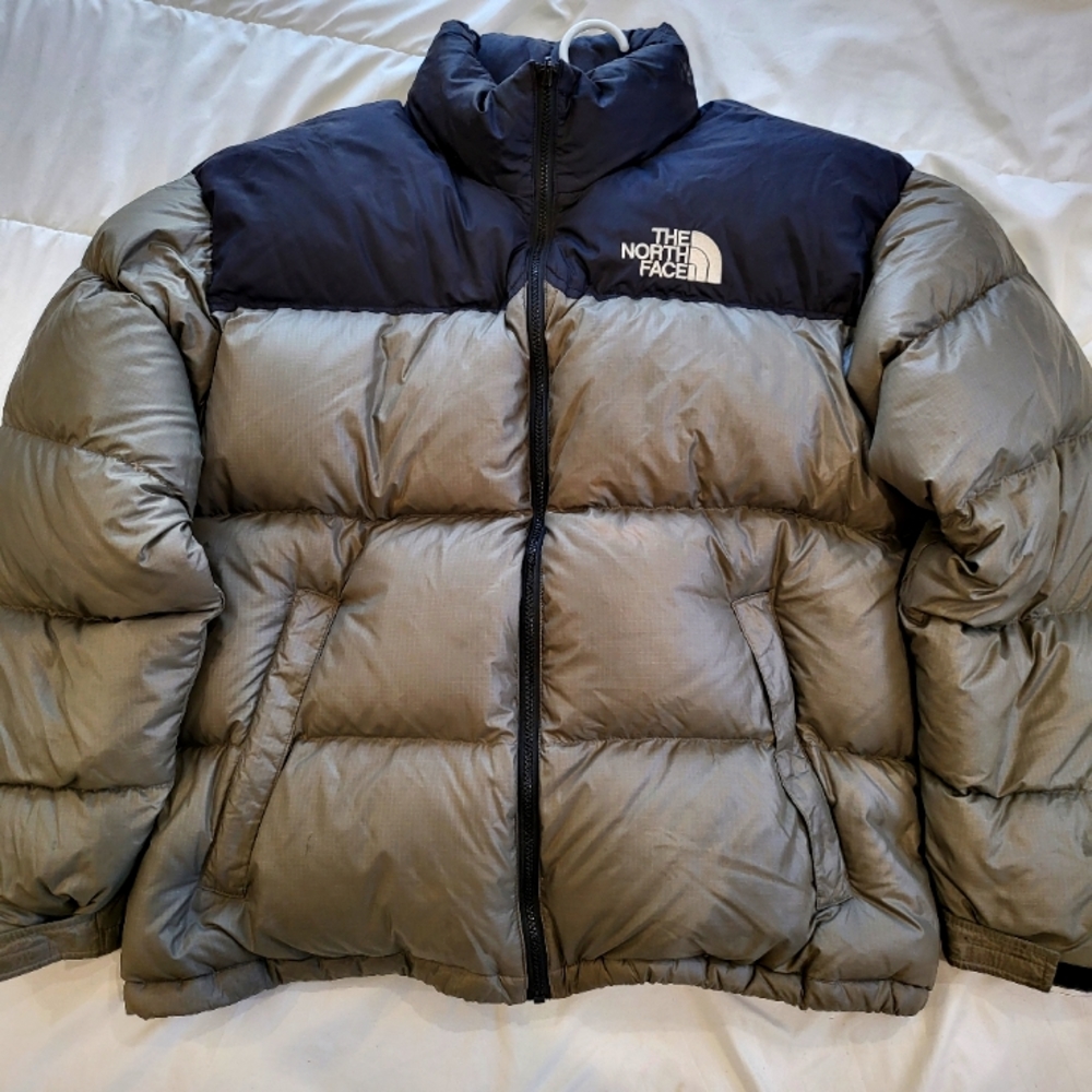 Original vintage 1996 North Face Nuptse 700